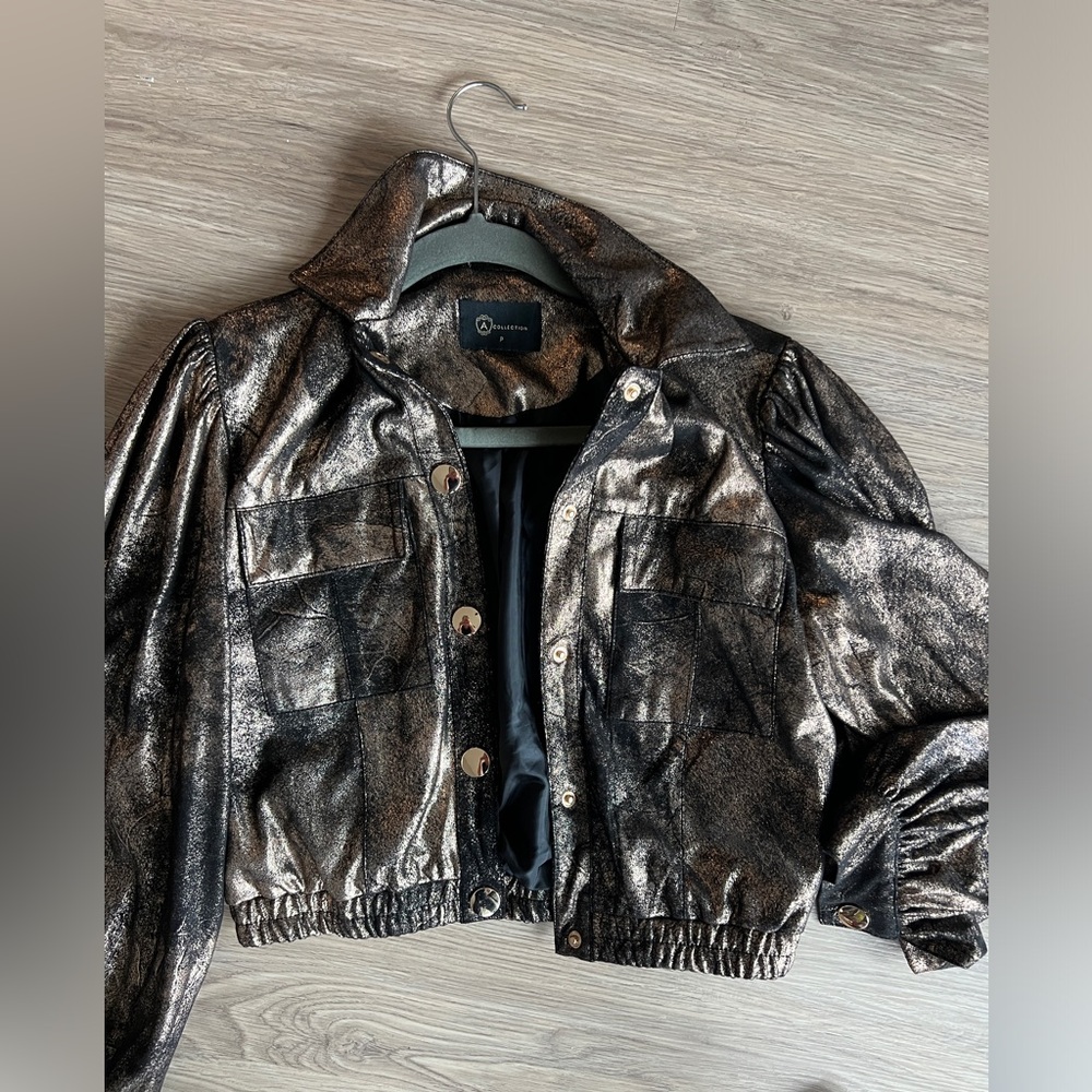 Cropped Jacket - Picture 3 of 8